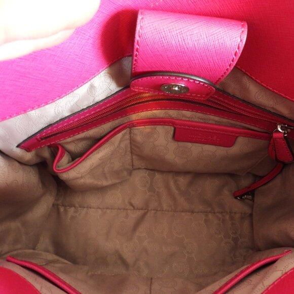 Michael Kors Pink Purse - Picture 5 of 7